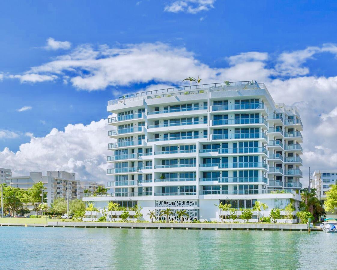 Acqua Bay Luxury Apartments Bay Harbor Islands Exterior photo